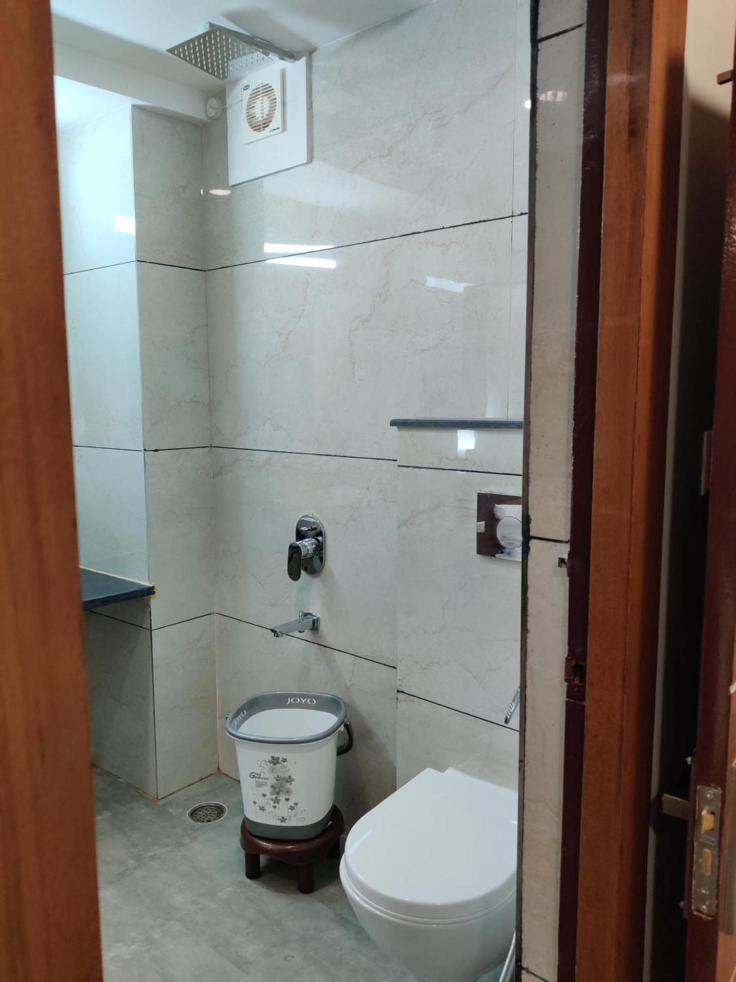 Hotel Hv Nāhan Zewnętrze zdjęcie