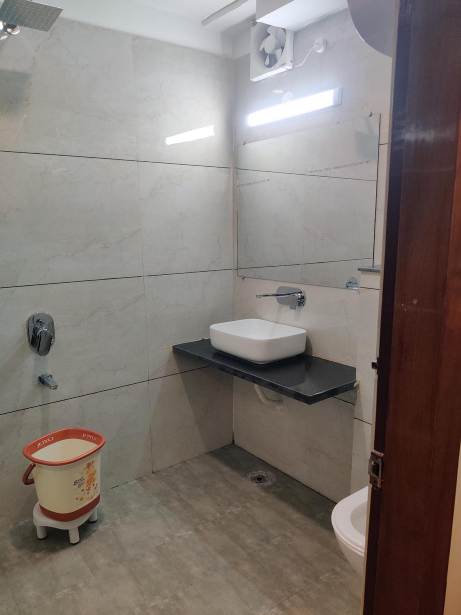 Hotel Hv Nāhan Pokój zdjęcie